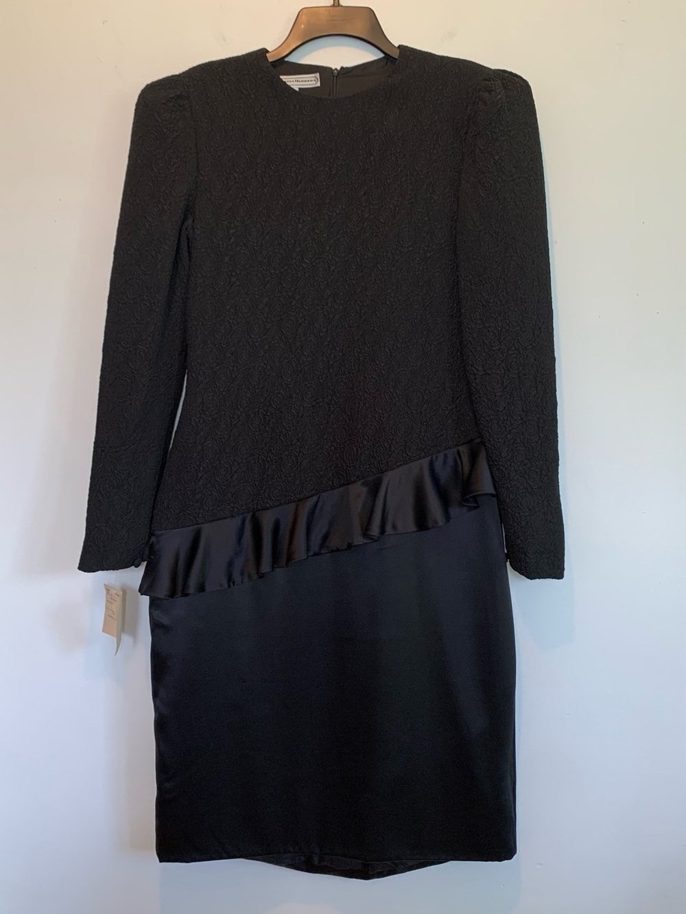 Carolina Herrera Vintage 80s Cocktail Black Dress 12 NWT Jacquard Satin Ruffle